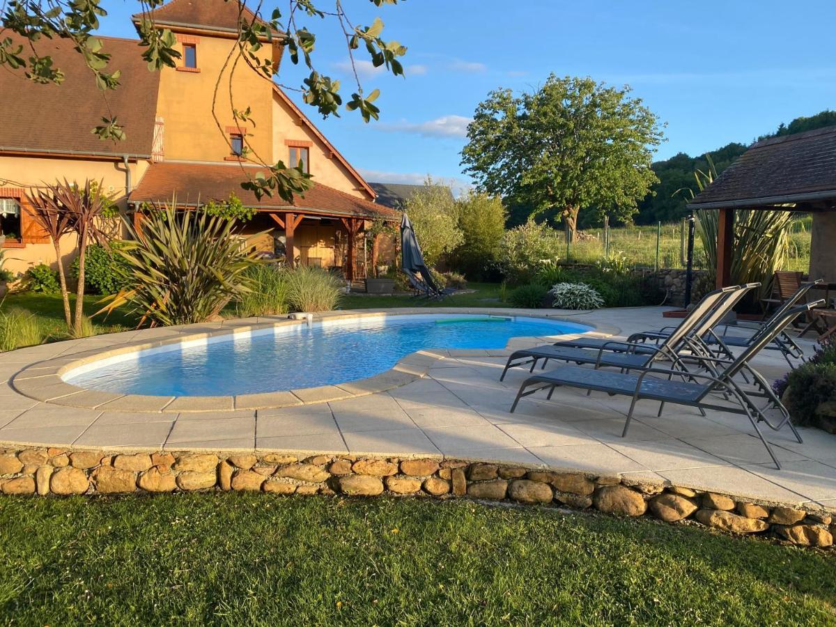 Bed and Breakfast Domaine Des Pierres Trouvees à Saint-Vincent  Extérieur photo
