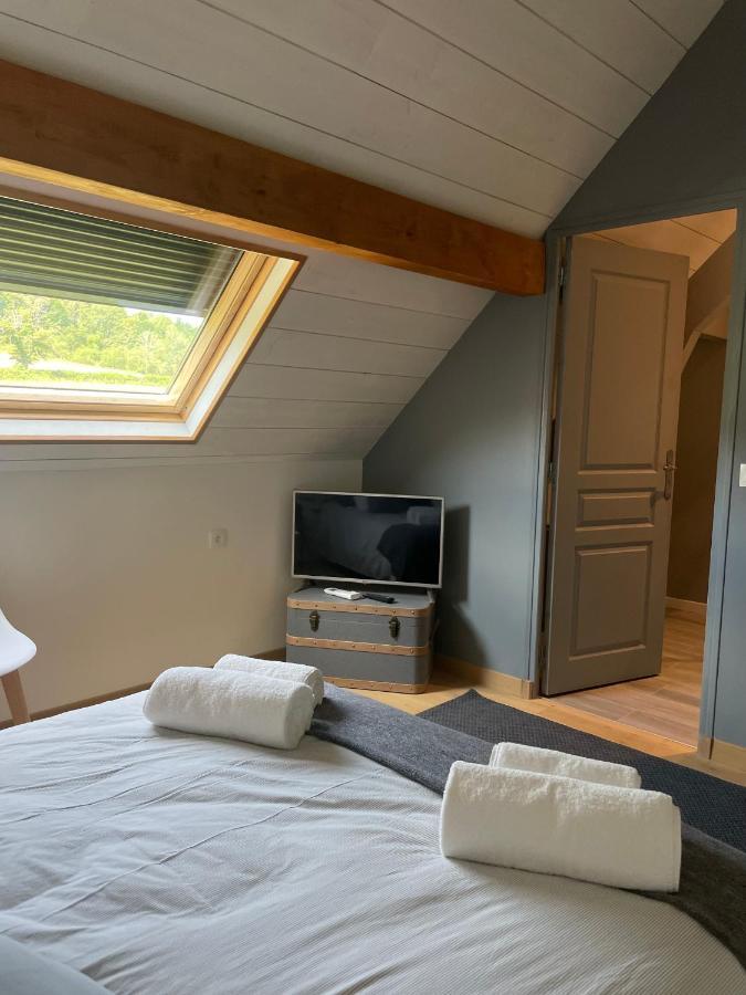 Bed and Breakfast Domaine Des Pierres Trouvees à Saint-Vincent  Extérieur photo